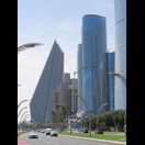 Links der Burj Al Mana, rechts der Baidoa Tower